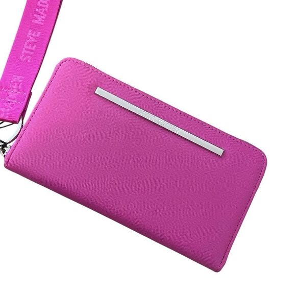 Steve Madden Hot Pink Wallet Wristlet Zip Around NWT - Picture 2 of 5